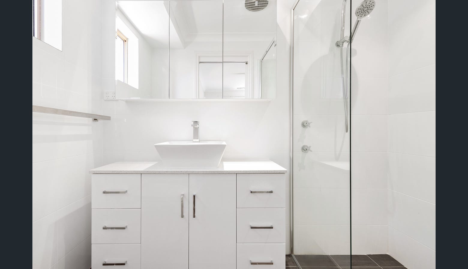 Comfortable, Accessible, and Modern Living! — Home image 6
