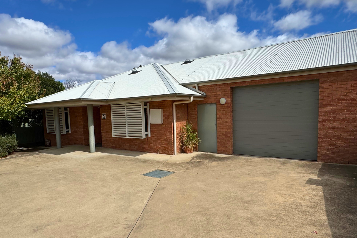 SIL: Cowra, NSW — Home image 2