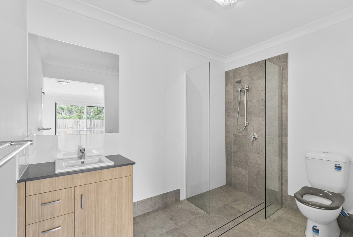 3 SDA Rooms + OOA, Available in Burrum Heads QLD — Home image 6