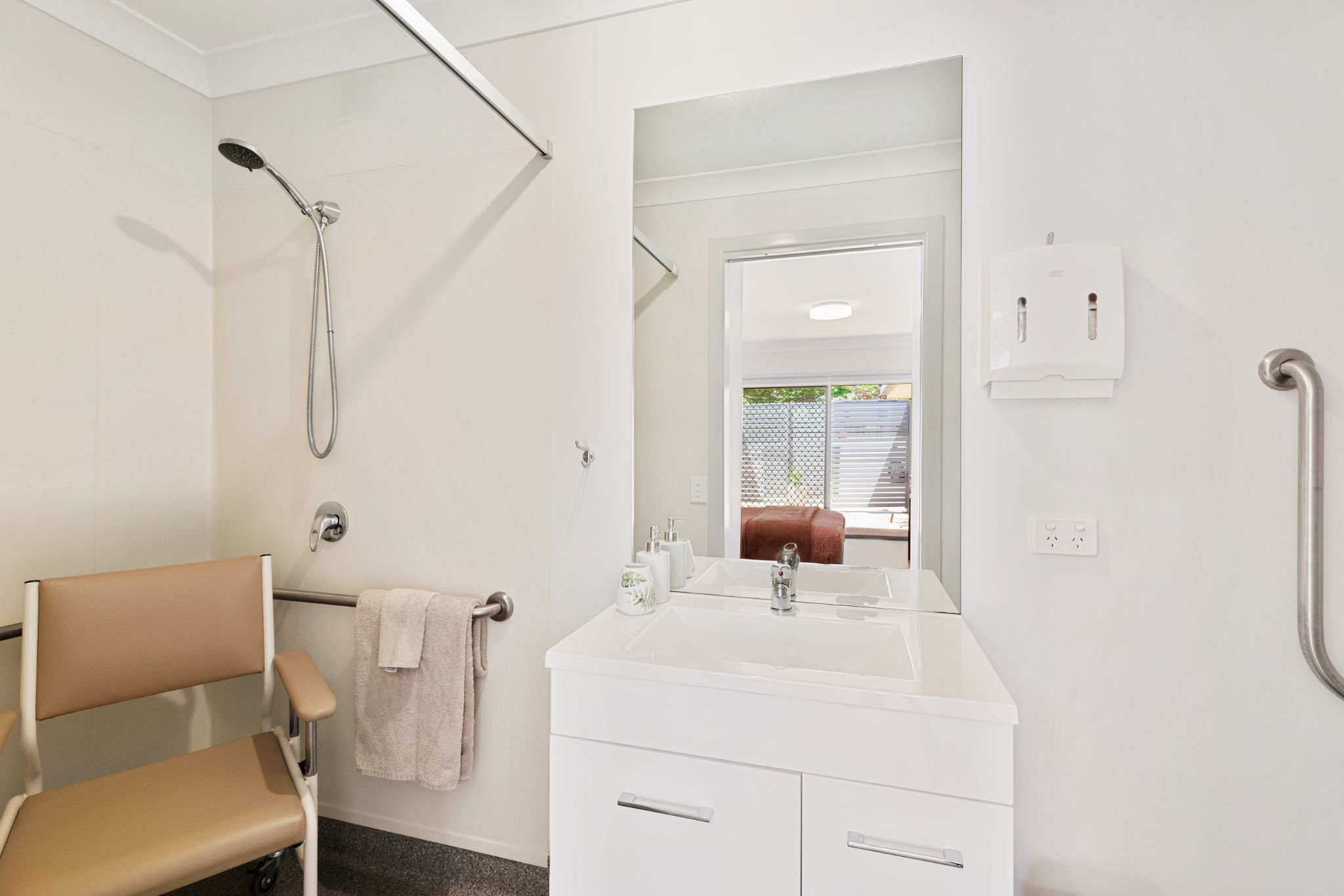 Comfort meets country charm in Toowoomba — Home image 10