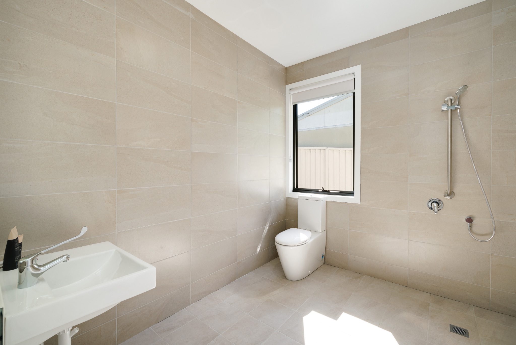 Brand New 2 x 2 Bedroom Villa's - Centrally located in Nowra — Home image 3