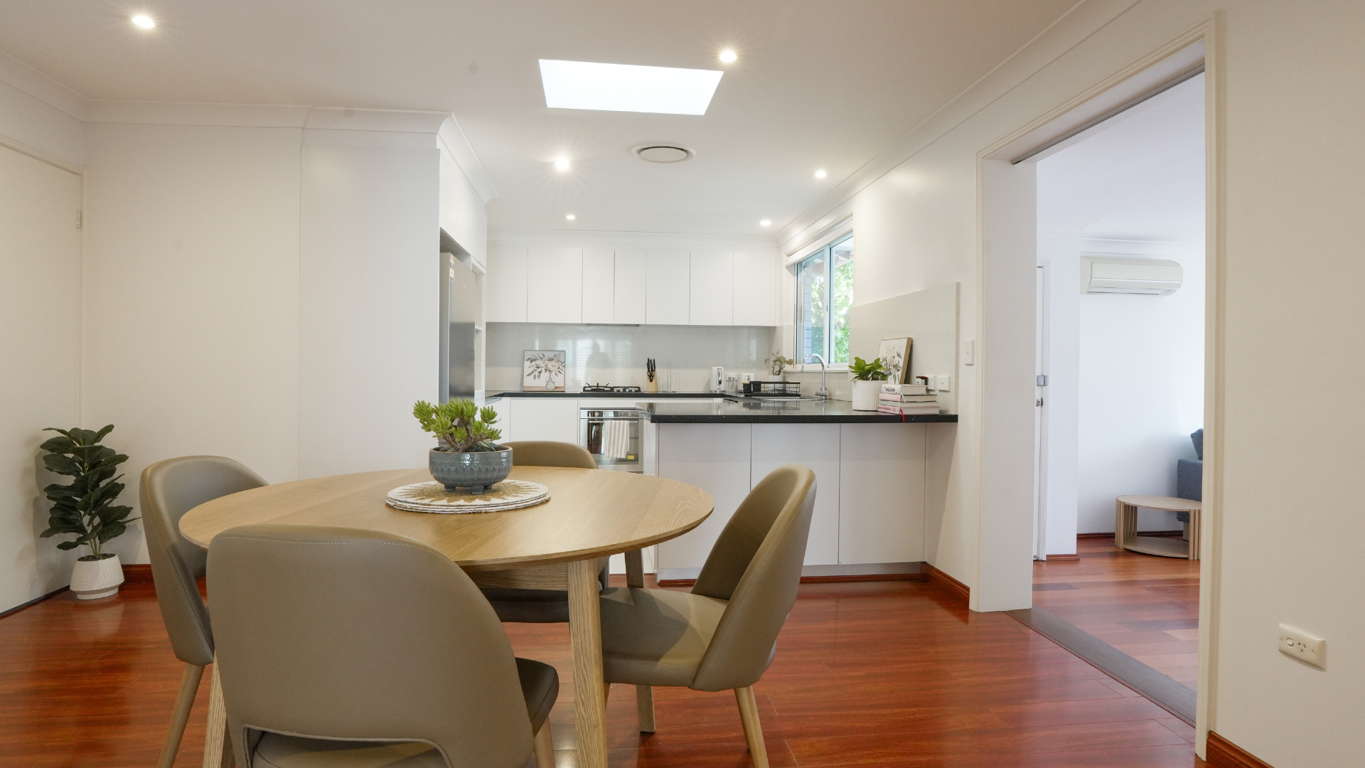 Eastwood | SIL Home — Home image 2
