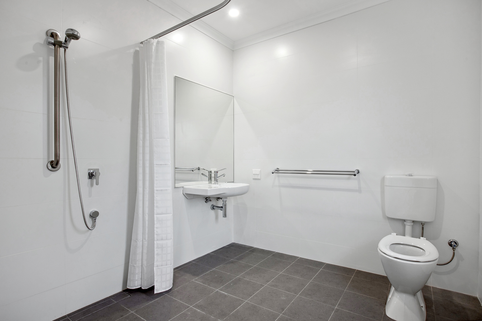 Discover Accessible Luxury: Karnup's Premier SDA Home — Home image 8