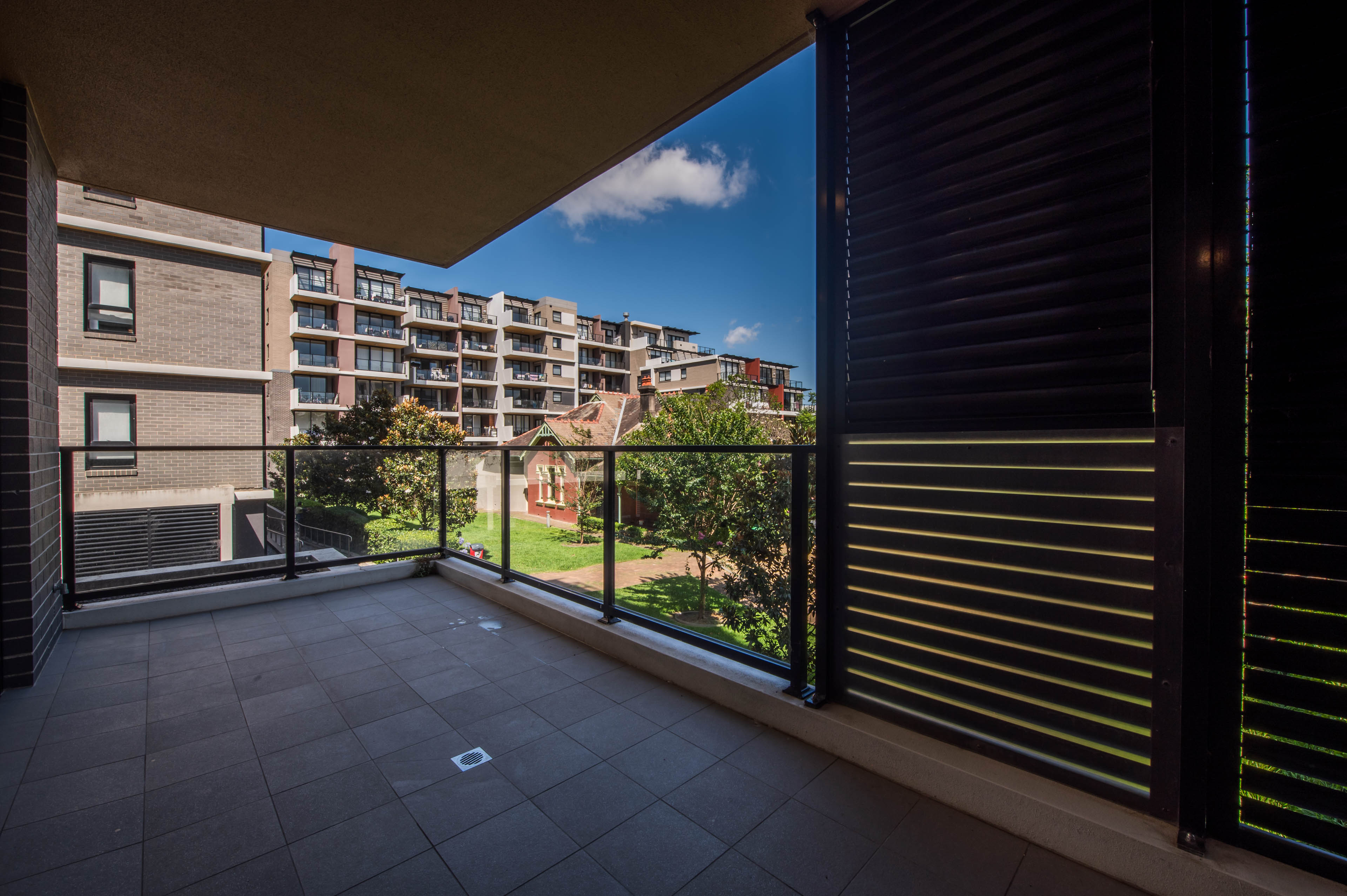 2-bedroom Apartment in Ryde — Home image 3