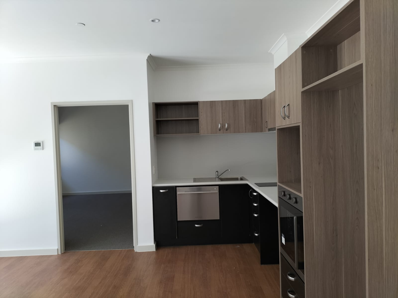 Rare "Live Alone" Opportunity: Robust SDA & SIL Vacancy in Noble Park — Home image 2