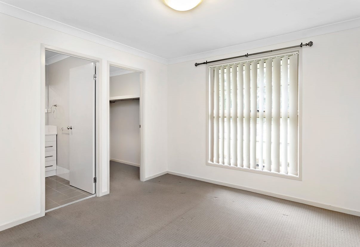 Spacious SIL Home in Woongarrah — Home image 4
