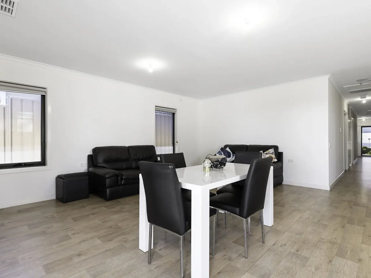 Northfield - 1 Vacancy 2 Bedroom Residence Robust — Home image 6