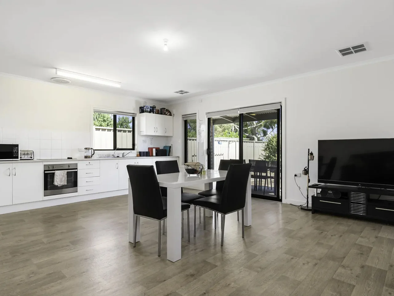 Northfield - 1 Vacancy 2 Bedroom Residence Robust — Home image 7