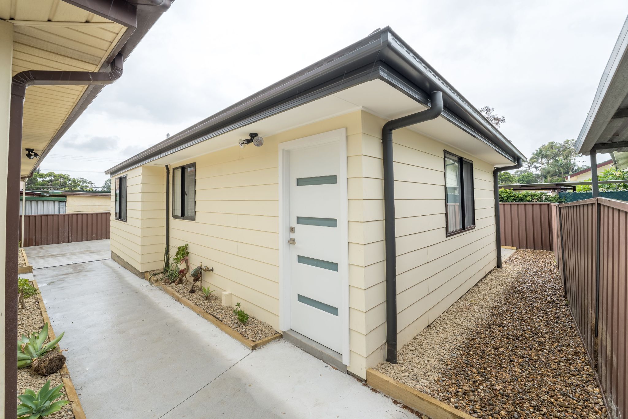 Brand New 2 Bedroom Granny Flat — Home image 5