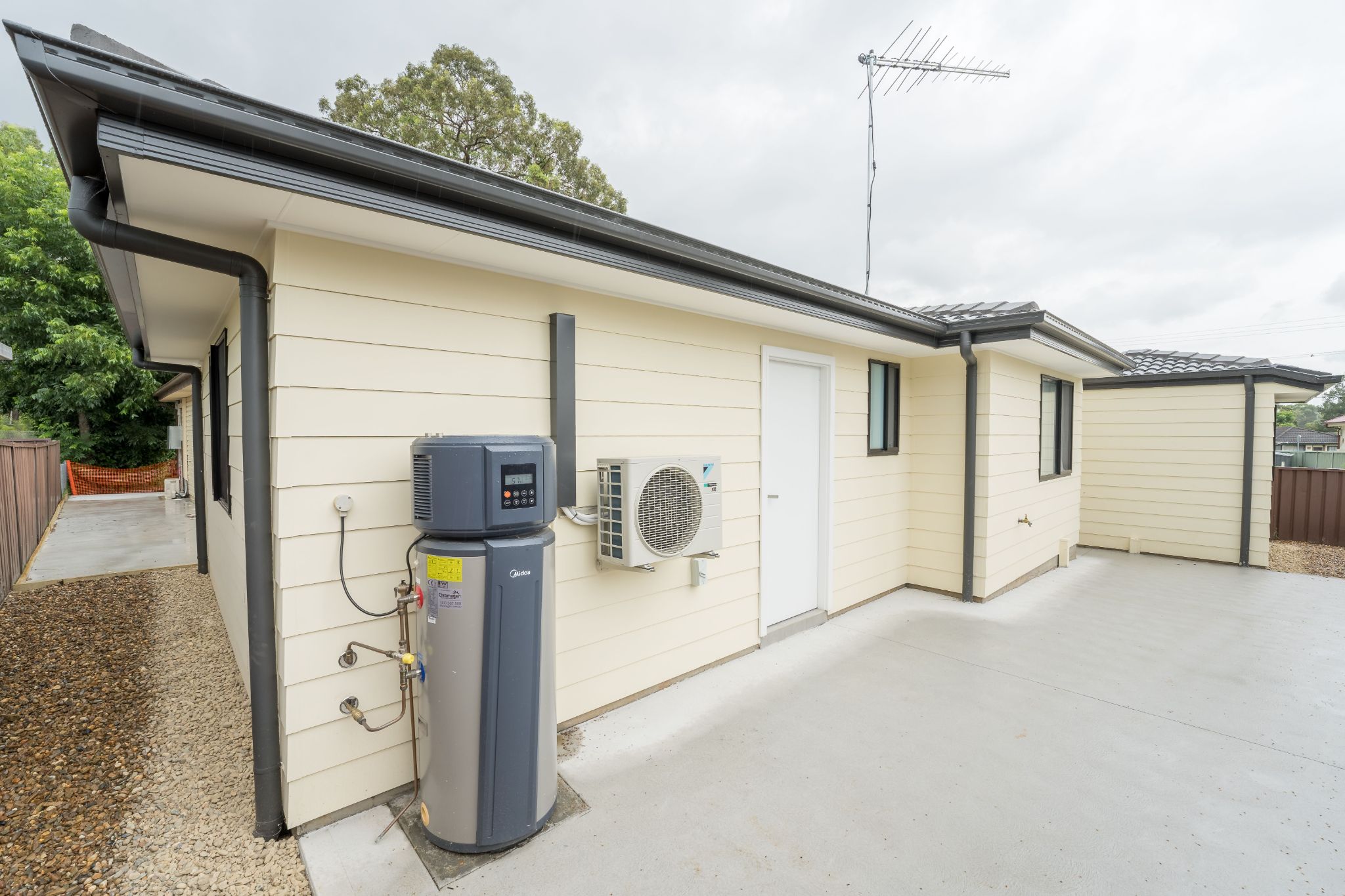 Brand New 2 Bedroom Granny Flat — Home image 8