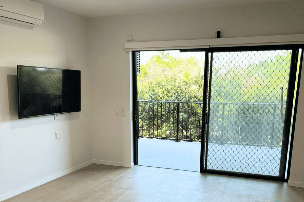 2 Bedroom Apartments, Logan Central — Home image 2