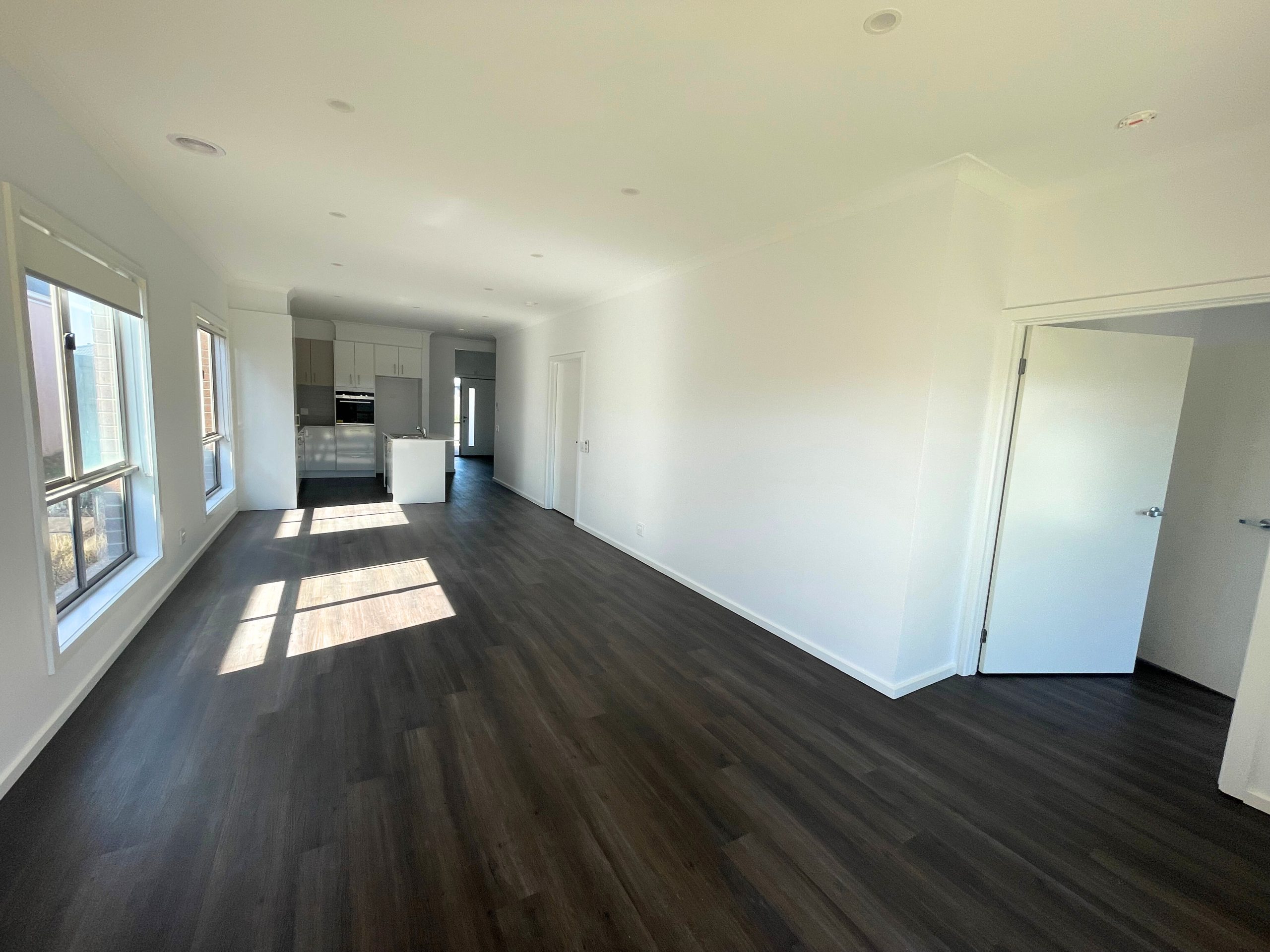 ERVINE, Wyndham Vale, VIC - ROBUST/IL — Home image 2
