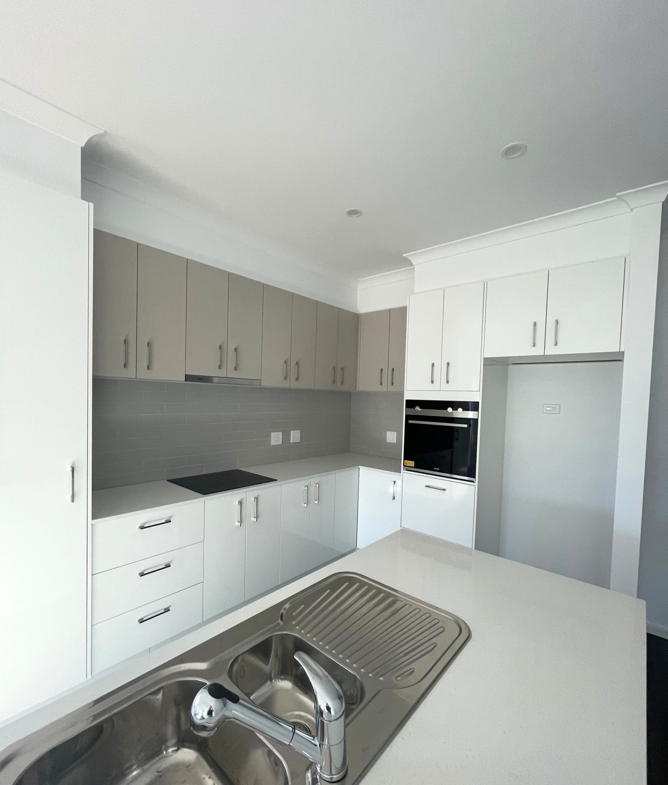ERVINE, Wyndham Vale, VIC - ROBUST/IL — Home image 4