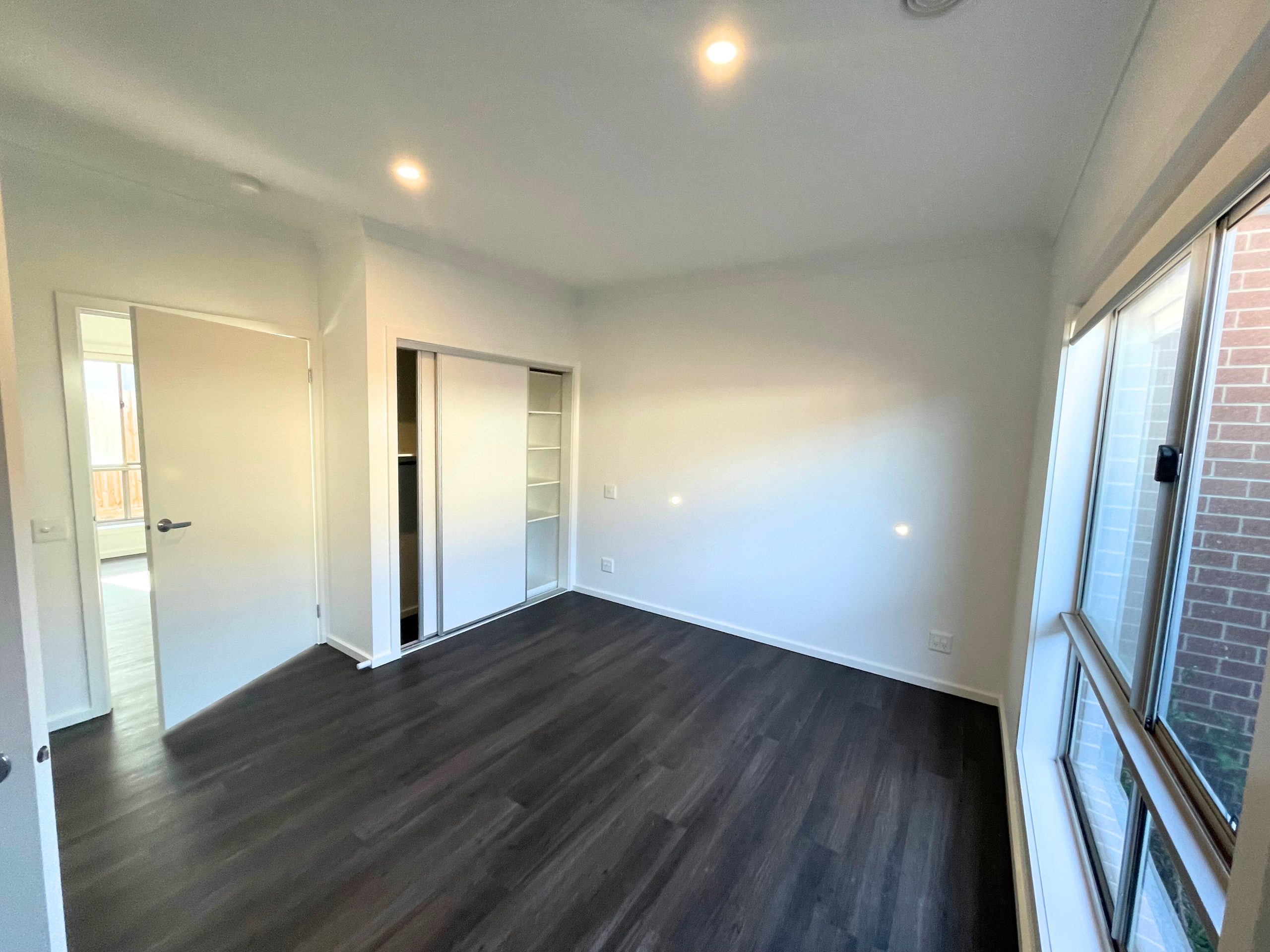 ERVINE, Wyndham Vale, VIC - ROBUST/IL — Home image 5