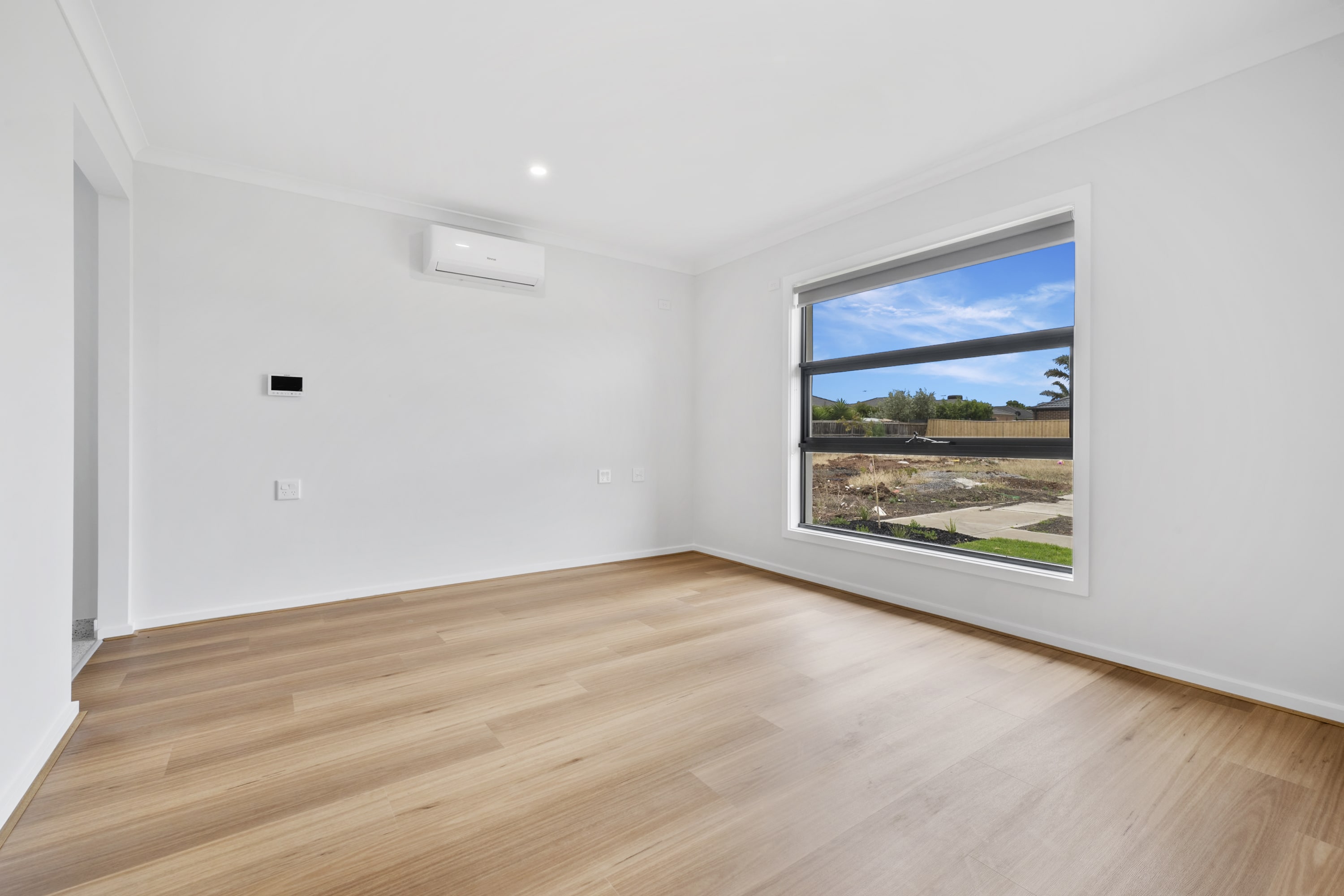 Clyde North Home gallery image 4