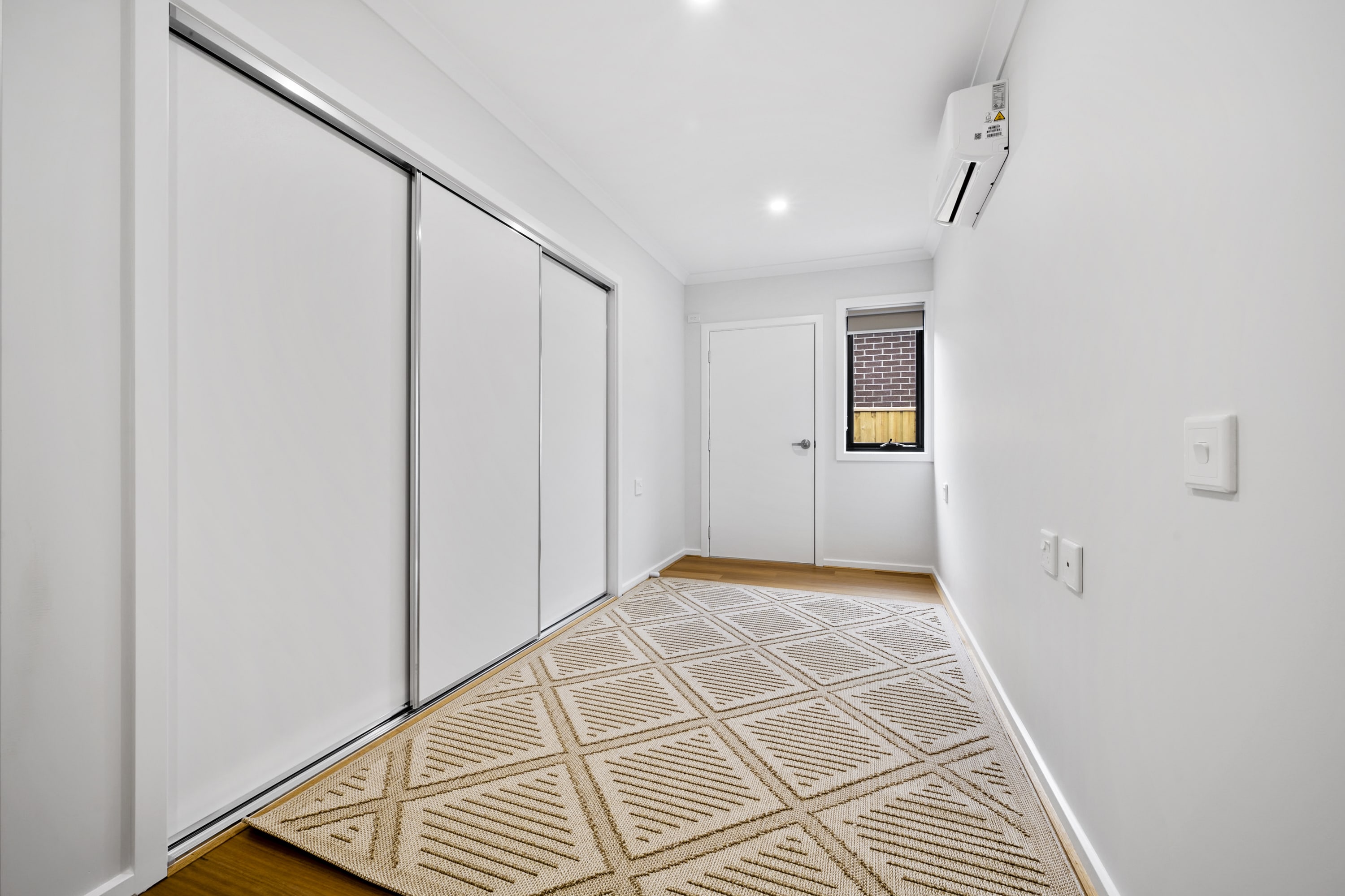 Clyde North Home gallery image 9