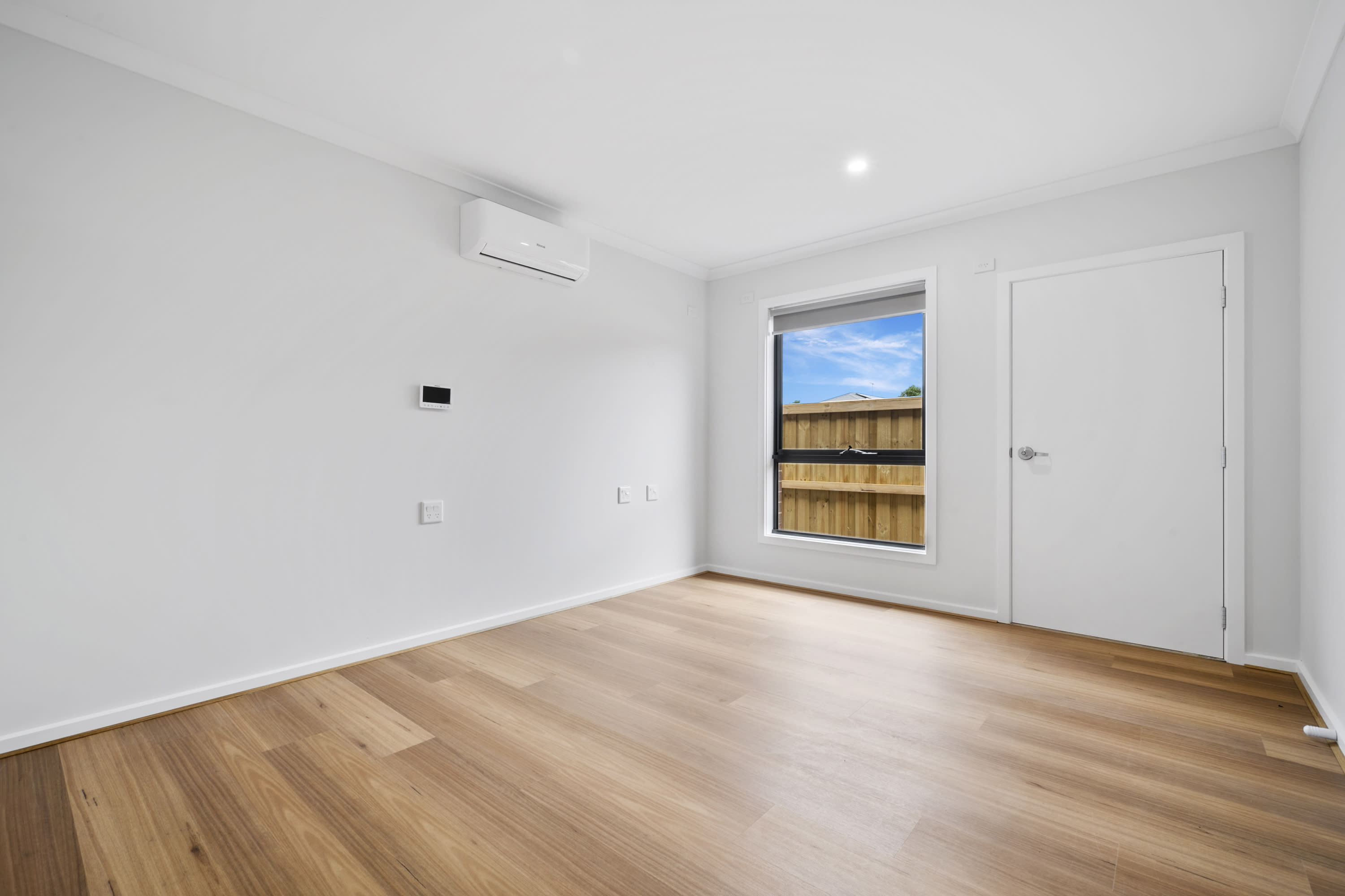 Clyde North Home gallery image 10