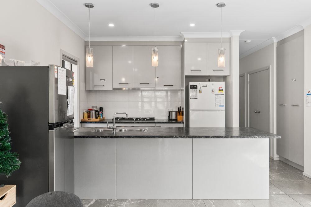 SIL -Cozy & Comfortable Home in Oaklands Park – Perfect for Independent Male — Home image 3