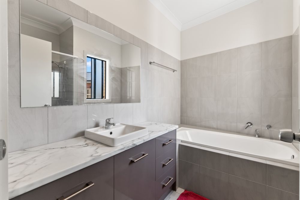 SIL -Cozy & Comfortable Home in Oaklands Park – Perfect for Independent Male — Home image 5