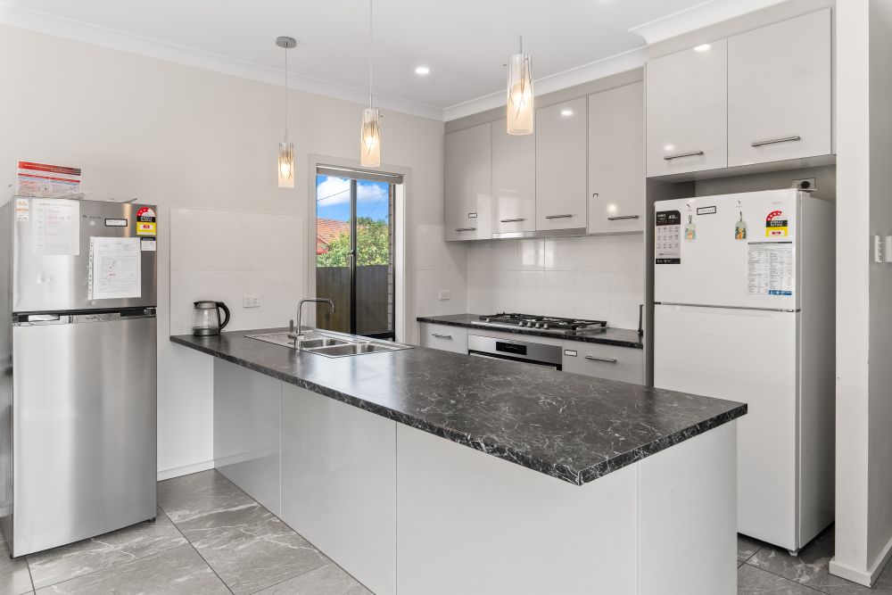 SIL -Cozy & Comfortable Home in Oaklands Park – Perfect for Independent Male — Home image 7