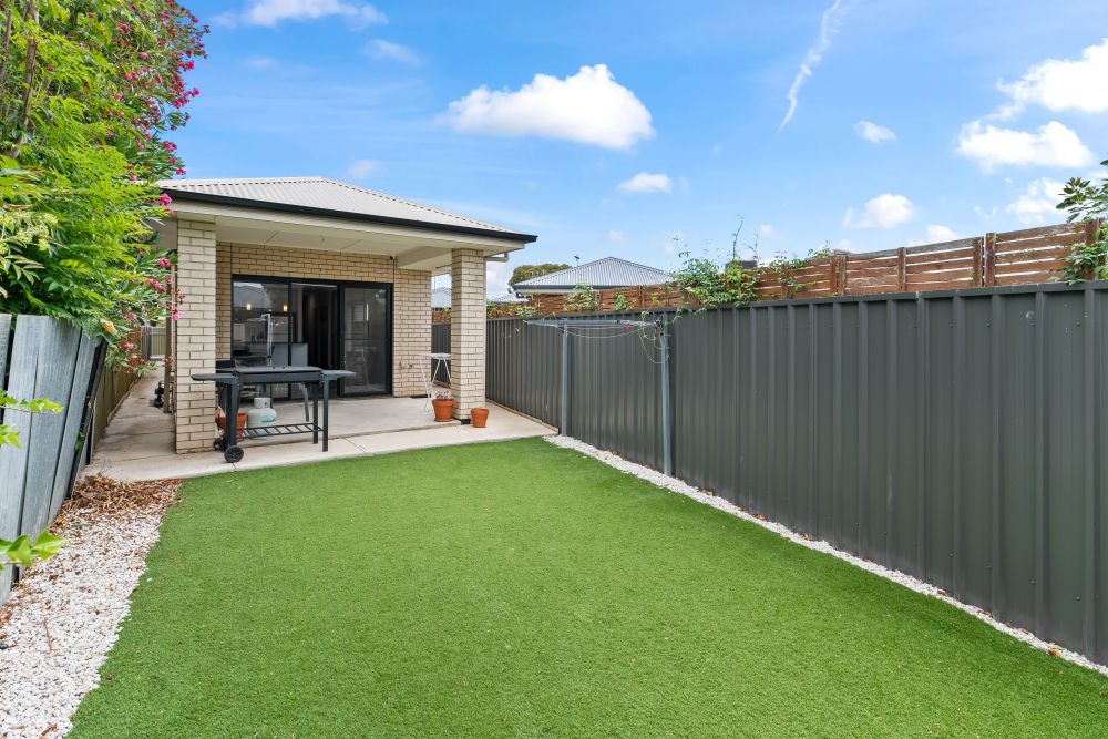 SIL -Cozy & Comfortable Home in Oaklands Park – Perfect for Independent Male — Home image 8