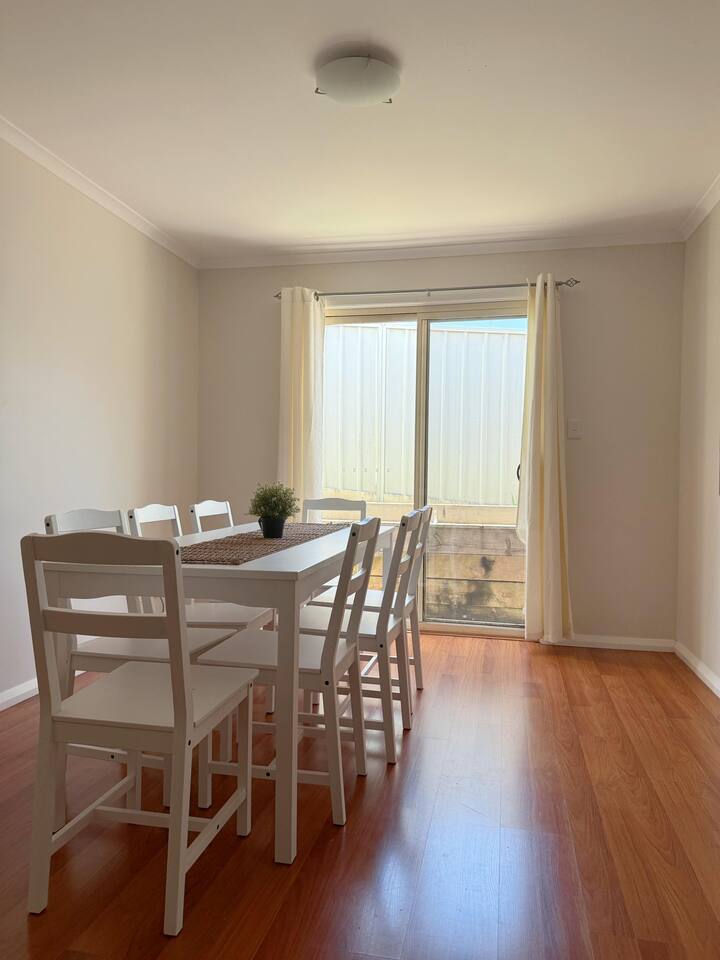Spacious and accessible SIL home in Carlingford — Home image 9