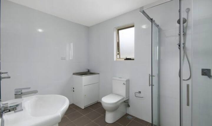Spacious and accessible SIL home in Carlingford — Home image 3