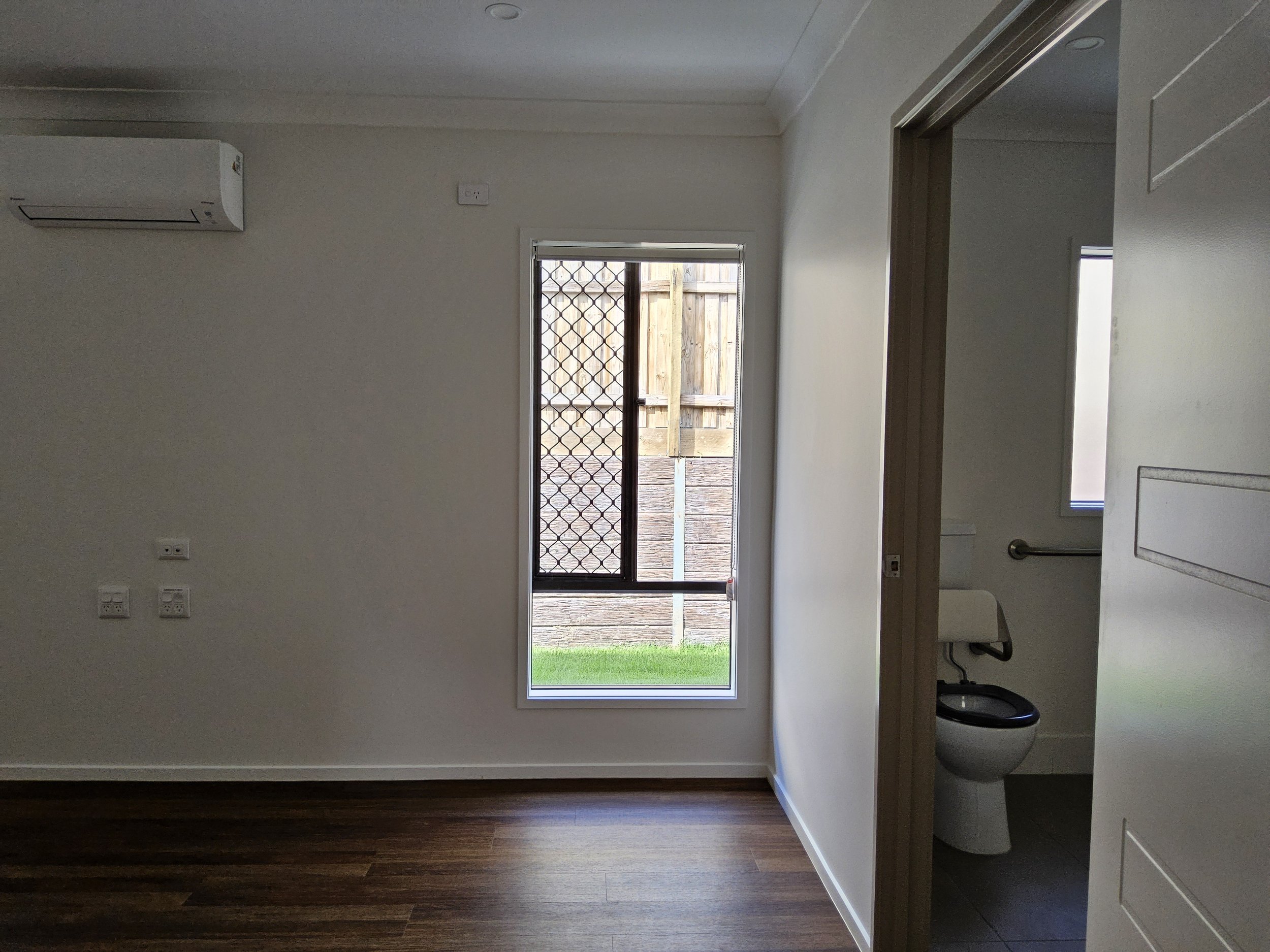 Lapwing Crescent, Bellbird Park QLD — Home image 12