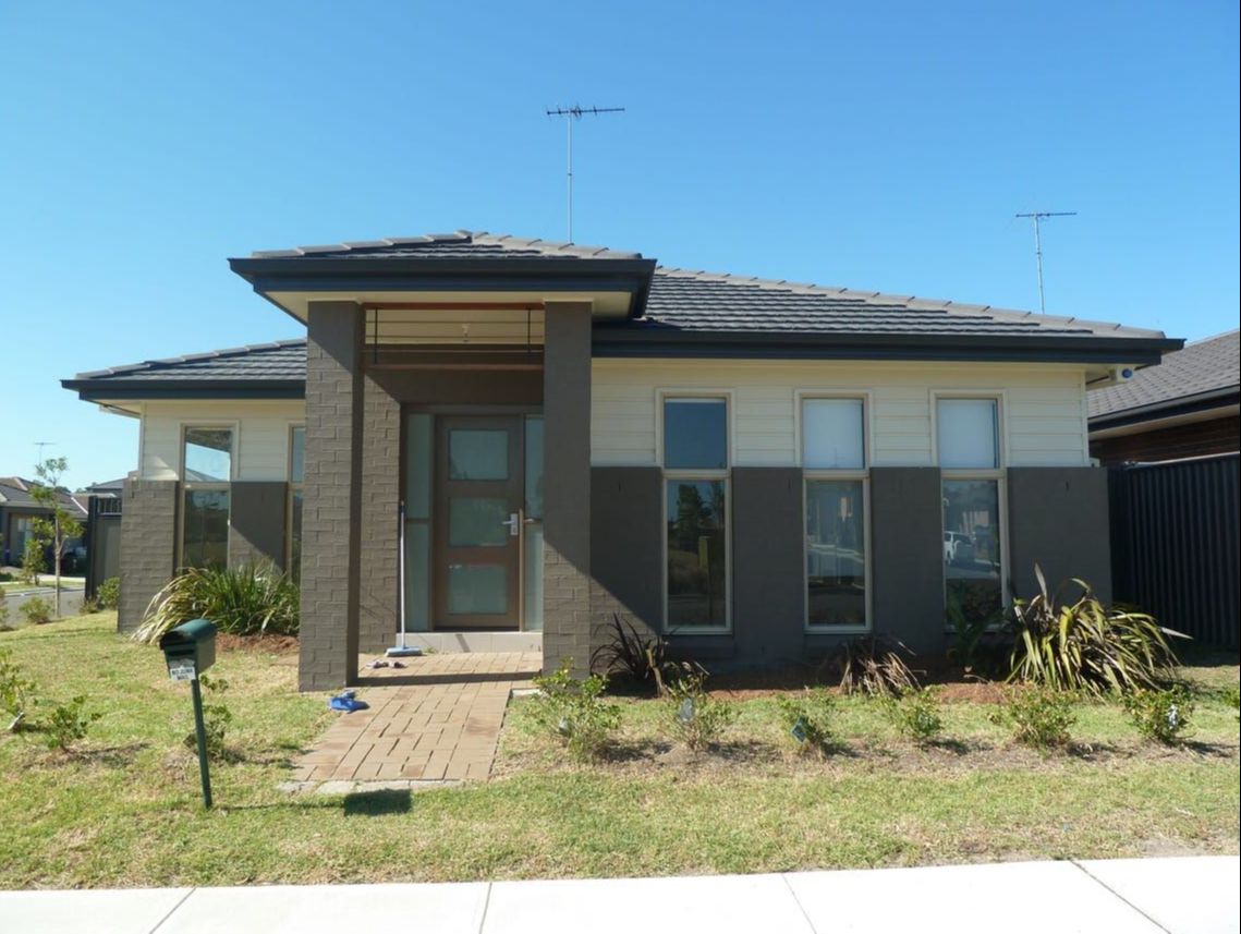 SIL Home in Ropes Crossing — Home image 3