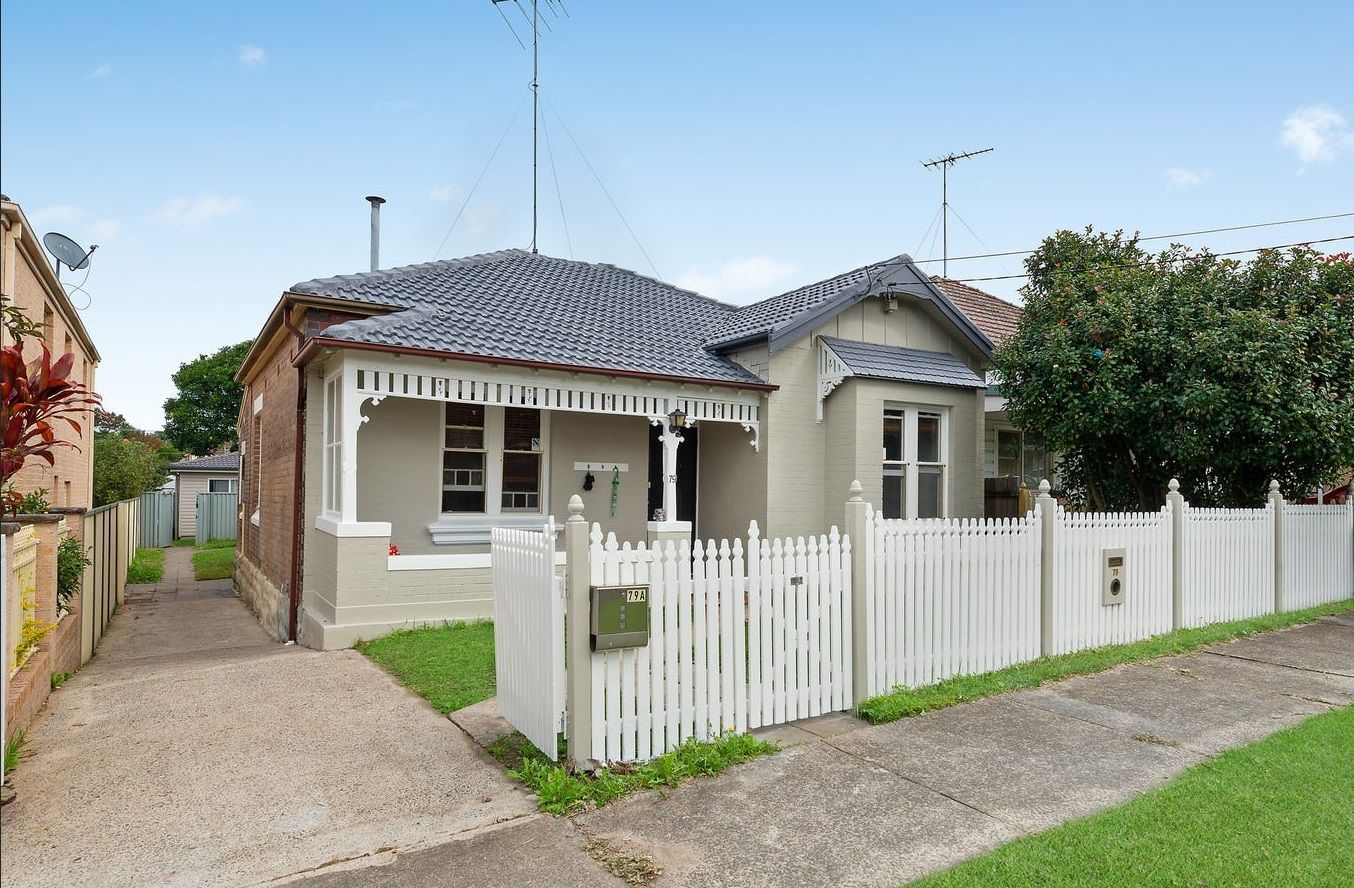 SIL Home and Granny Flat in Carlton — Home image 2