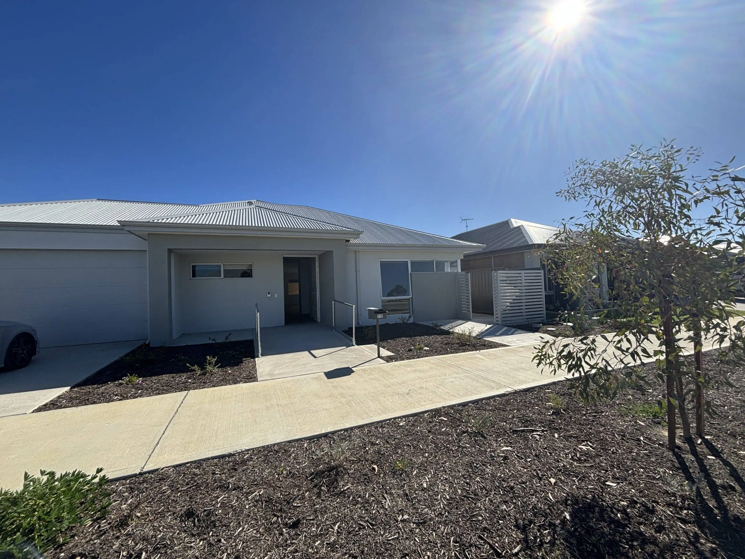 Lakelands SDA House — Home image 1