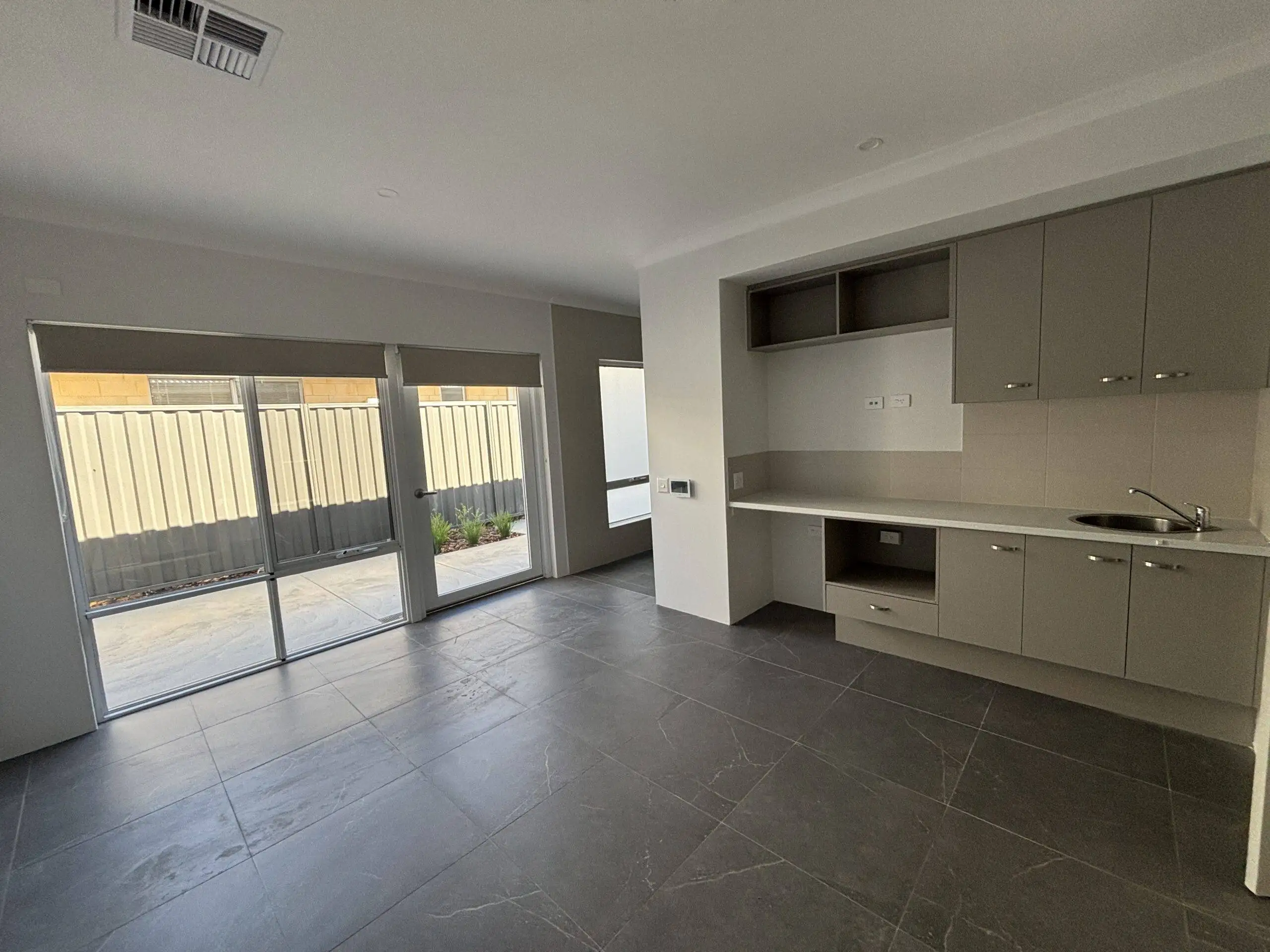 Lakelands SDA House — Home image 5