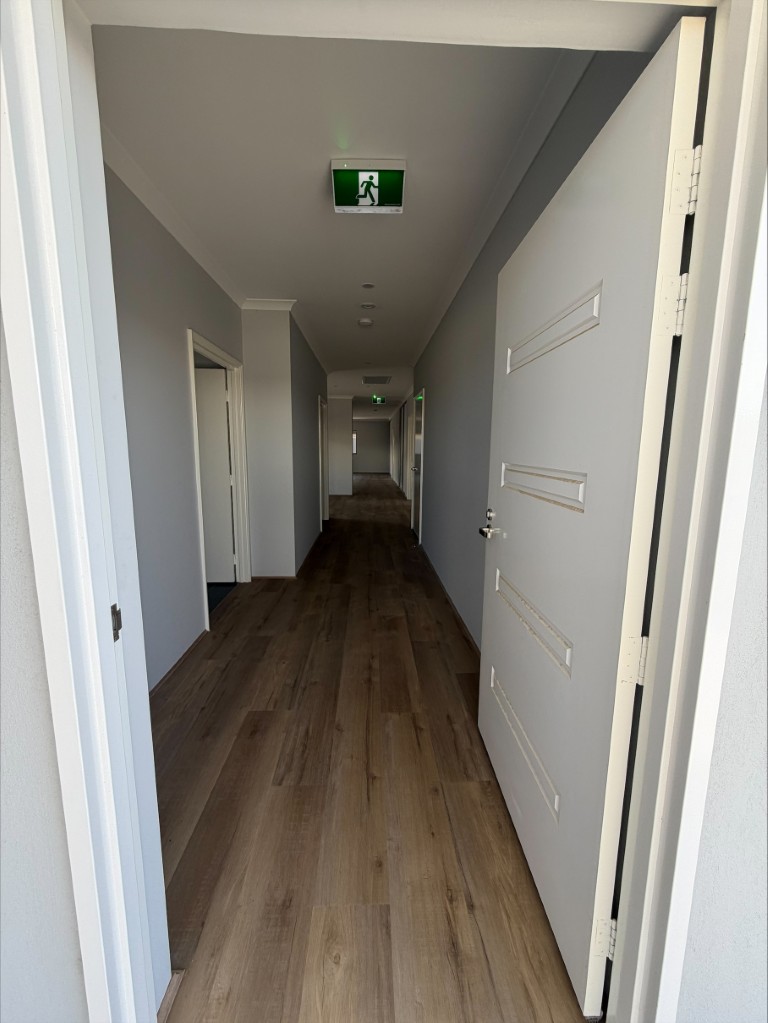 Ravenswood's Most Desirable High Physical Support Sanctuary — Home image 7