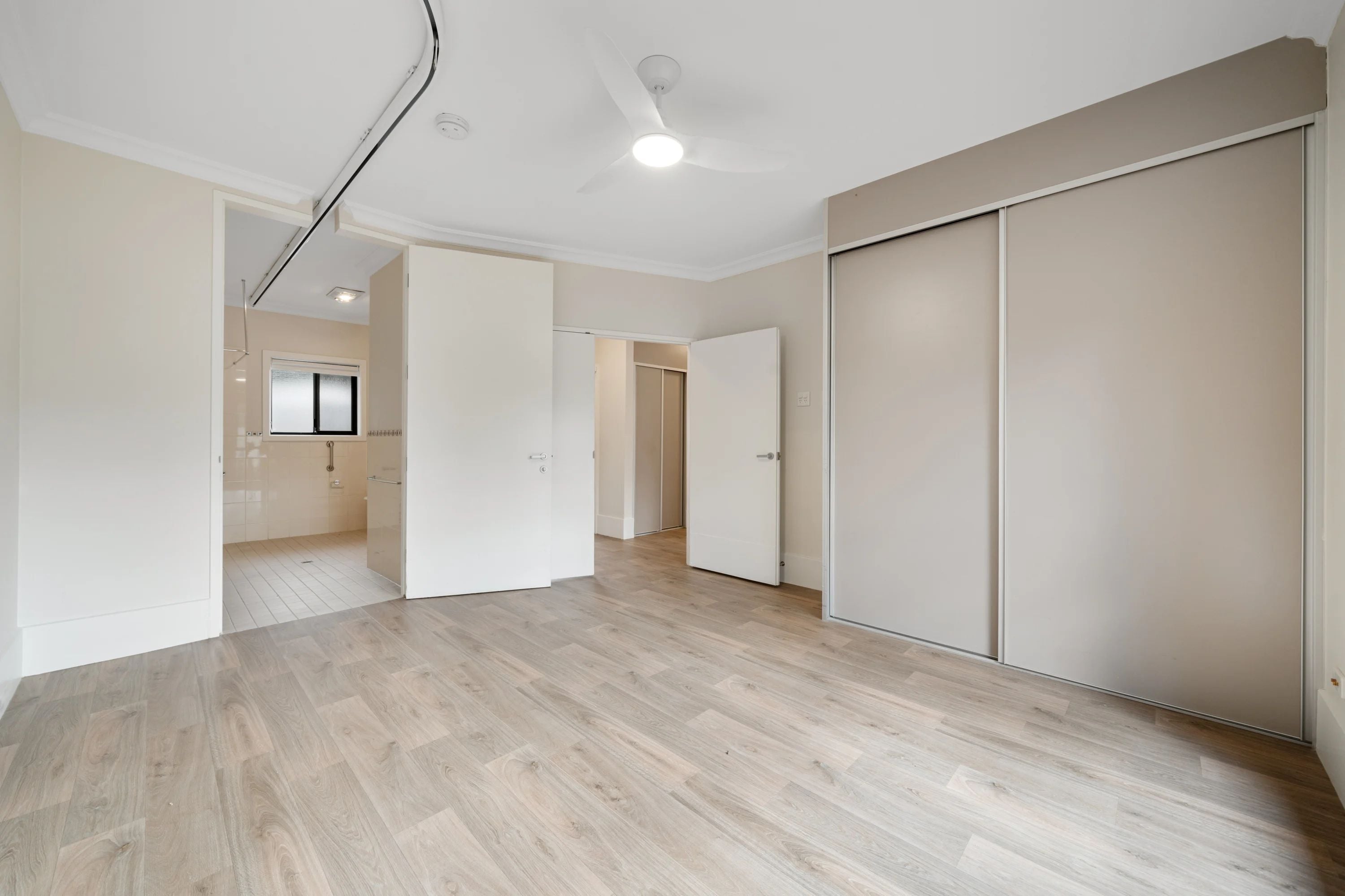 Single Occupancy Whole 2 Bedroom Villa in Elizabeth Grove — Home image 3
