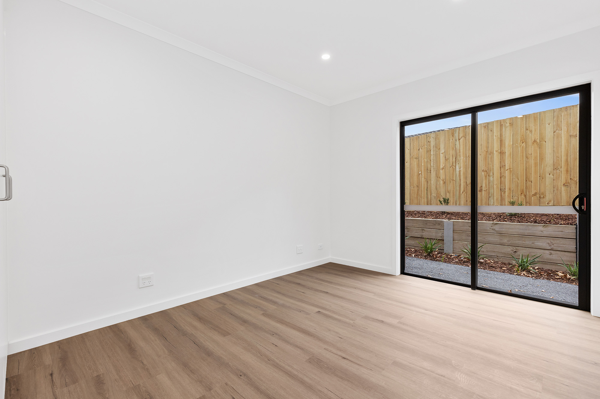 Improved Livability townhouses in leafy Langwarrin! — Home image 2