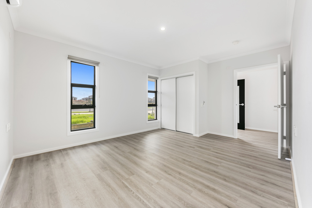 High Physical Support | 2 Bedroom Home with OOA | Purpose-Built for Complex — Home image 8