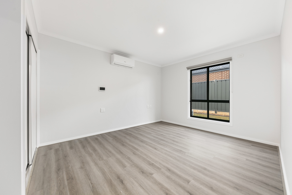 High Physical Support | 2 Bedroom Home with OOA | Purpose-Built for Complex — Home image 9
