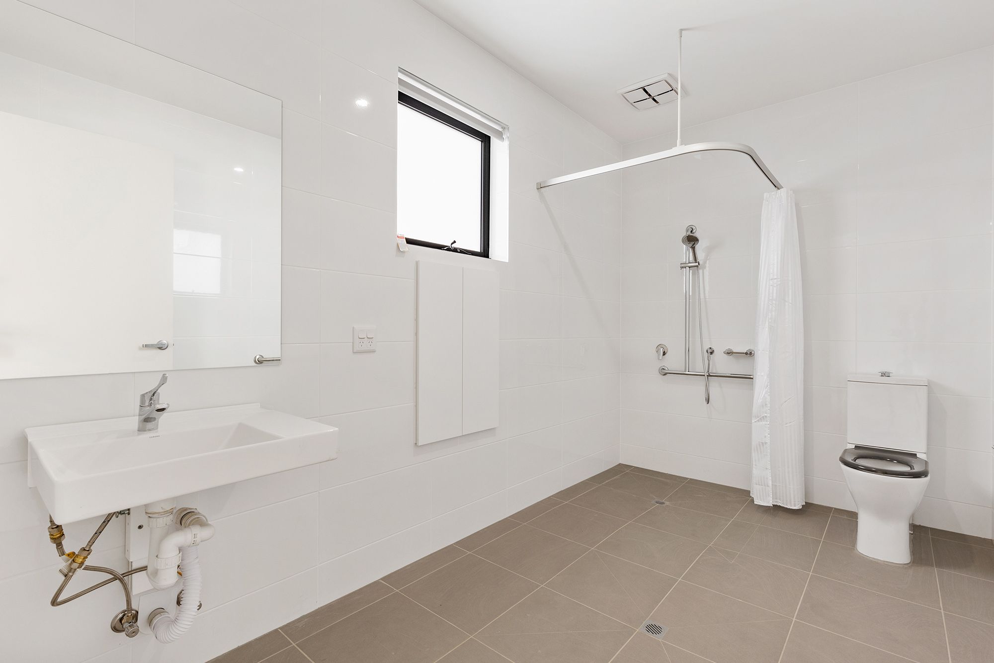 Live with just one other in this 2bed/2bath HPS House in Hampton Park! — Home image 6