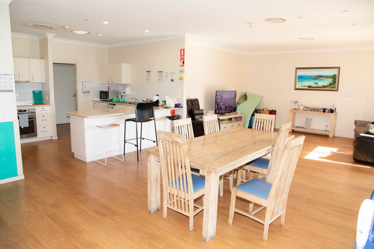 Perfectly situated in a quiet residential cul-de-sac in a beachside location. — Home image 2