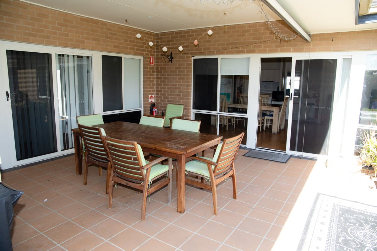 Perfectly situated in a quiet residential cul-de-sac in a beachside location. — Home image 5