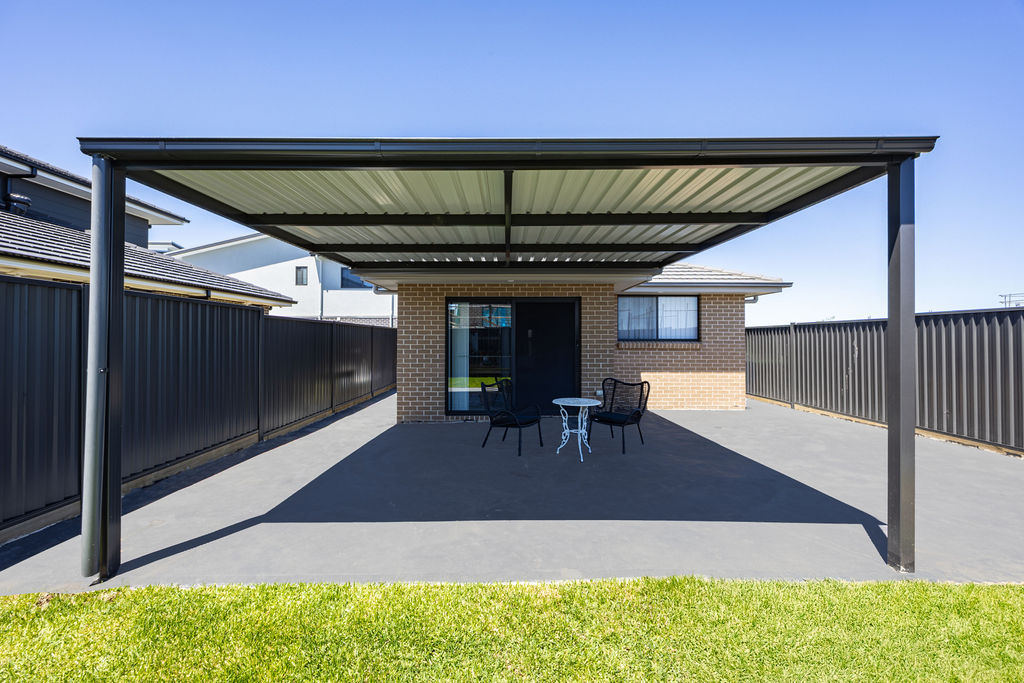 Fabulous home, close to community and amenities in Austral (SIL) — Home image 6