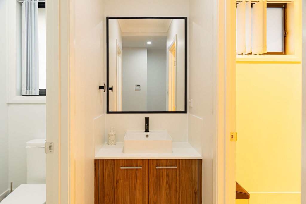Fabulous home, close to community and amenities in Austral (SIL) — Home image 5