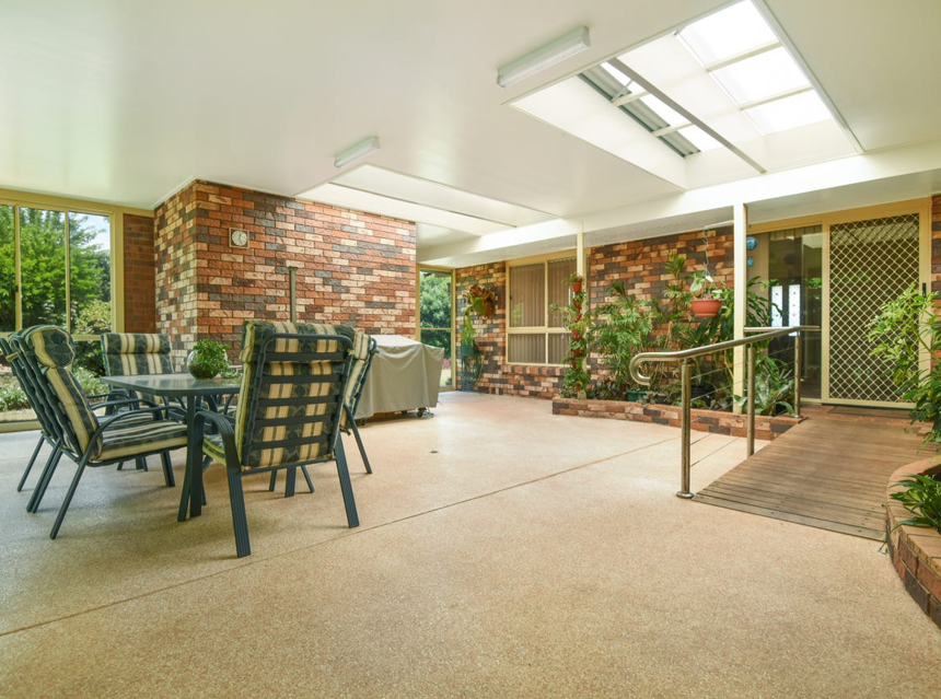 Spacious 3 bedroom home in highly sought after Toowoomba location — Home image 4