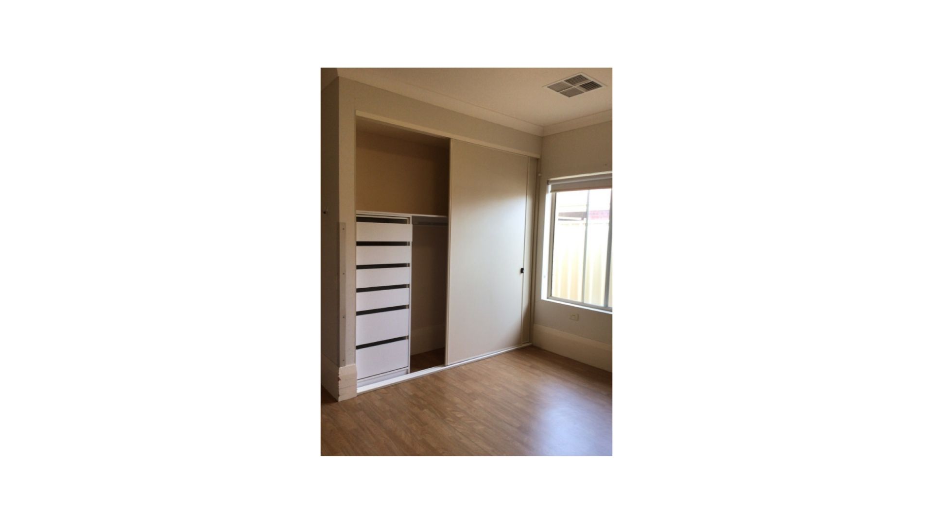 Park Holme - One bedroom available -Shared Home - High Physical Support — Home image 5