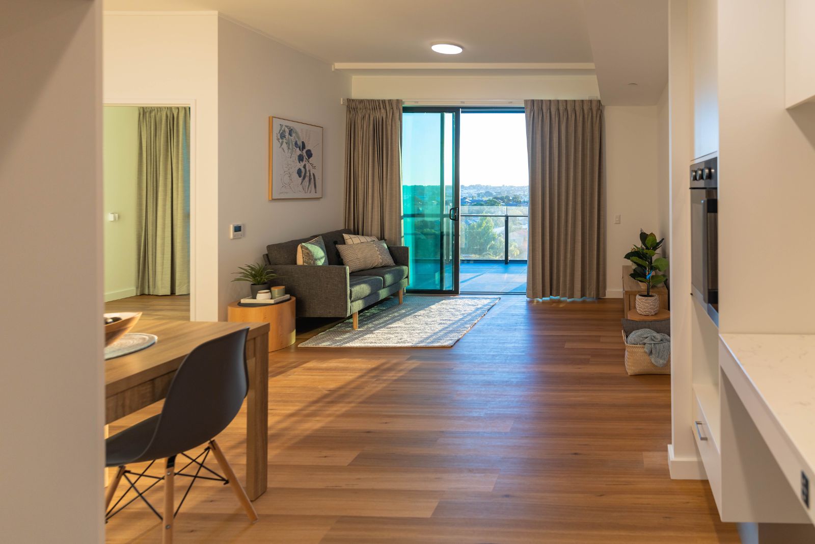 Individual Luxury Apartments Surrounded by Amenity. Disability Accommodation — Home image 7