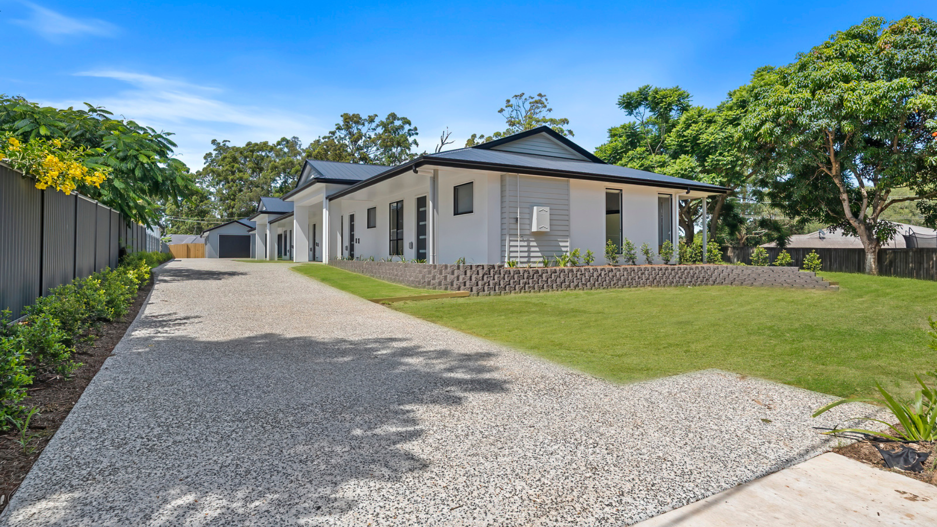 Independence and tranquillity with High Physical Support (HPS) in the Glass House Mountains — Home image 2