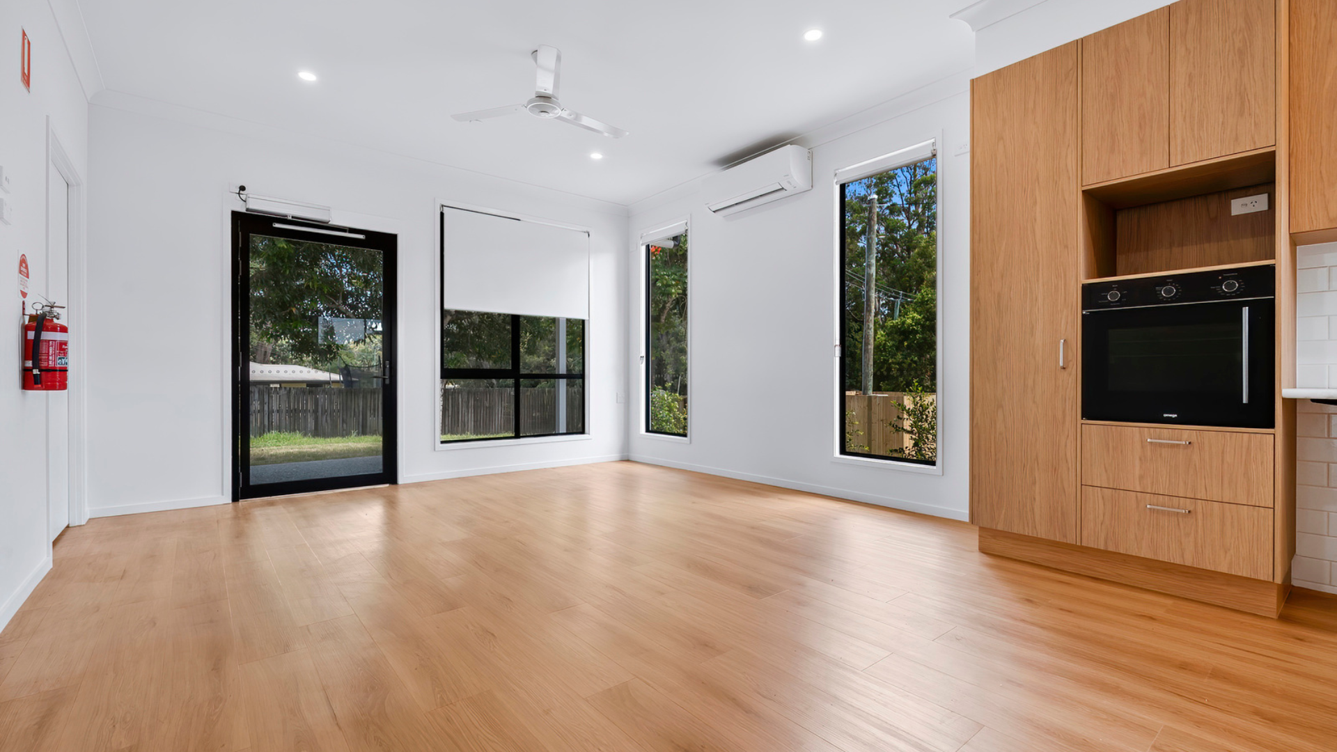 Independence and tranquillity with High Physical Support (HPS) in the Glass House Mountains — Home image 4