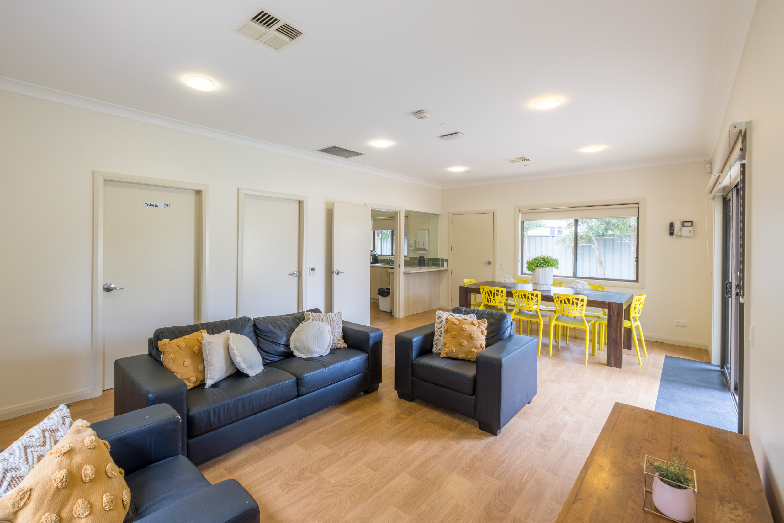 Self-contained 2-bedroom villa in the heart of Liverpool — Home image 6