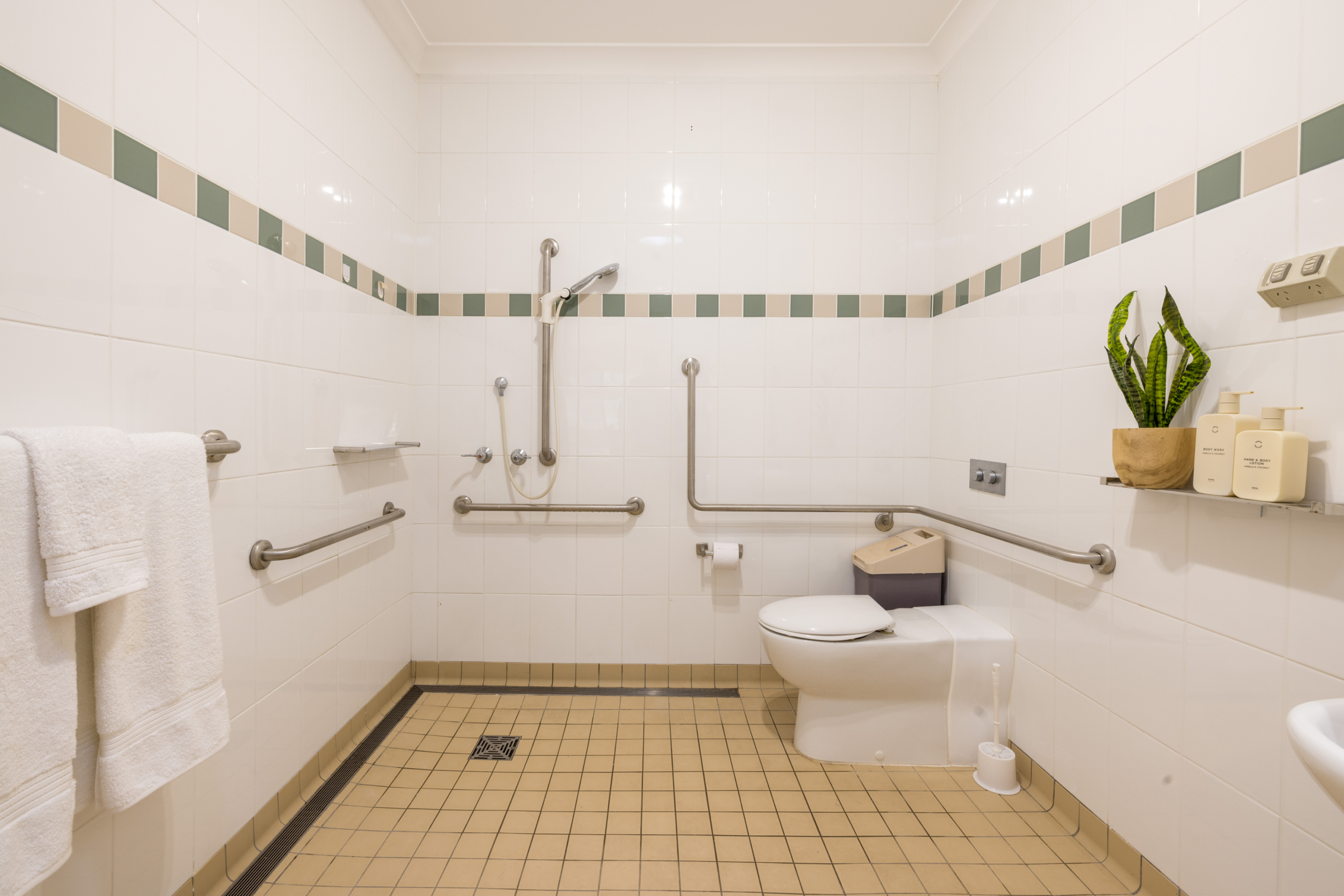 Self-contained 2-bedroom villa in the heart of Liverpool — Home image 19