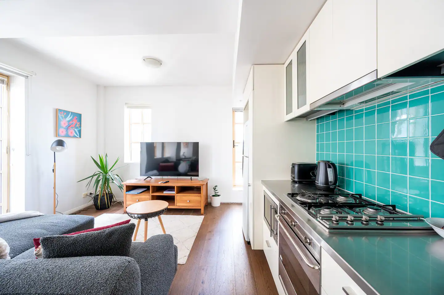 Accessible Accommodation in Melbourne CBD - Available now for MTA/STA — Home image 2